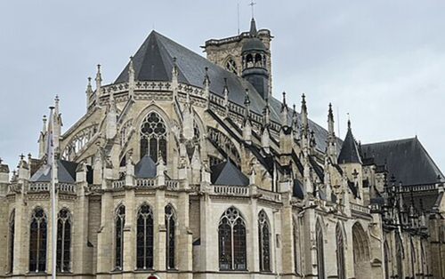 STAGE 12 - START - CIRCUIT NEVERS MAGNY-COURS